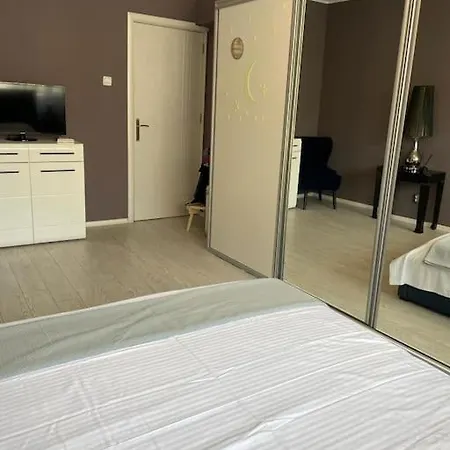 Apartment Lucomi's