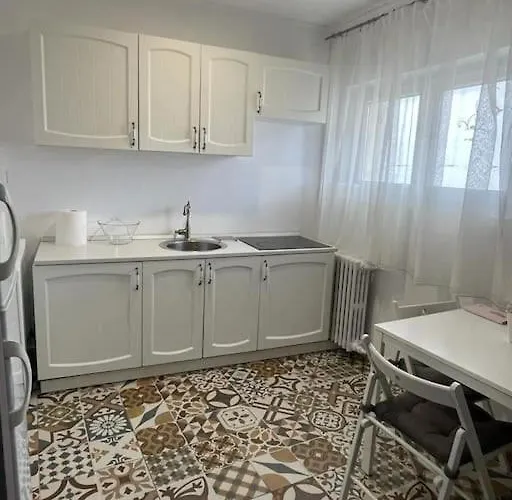 Lucomi's Lejlighed Bukarest